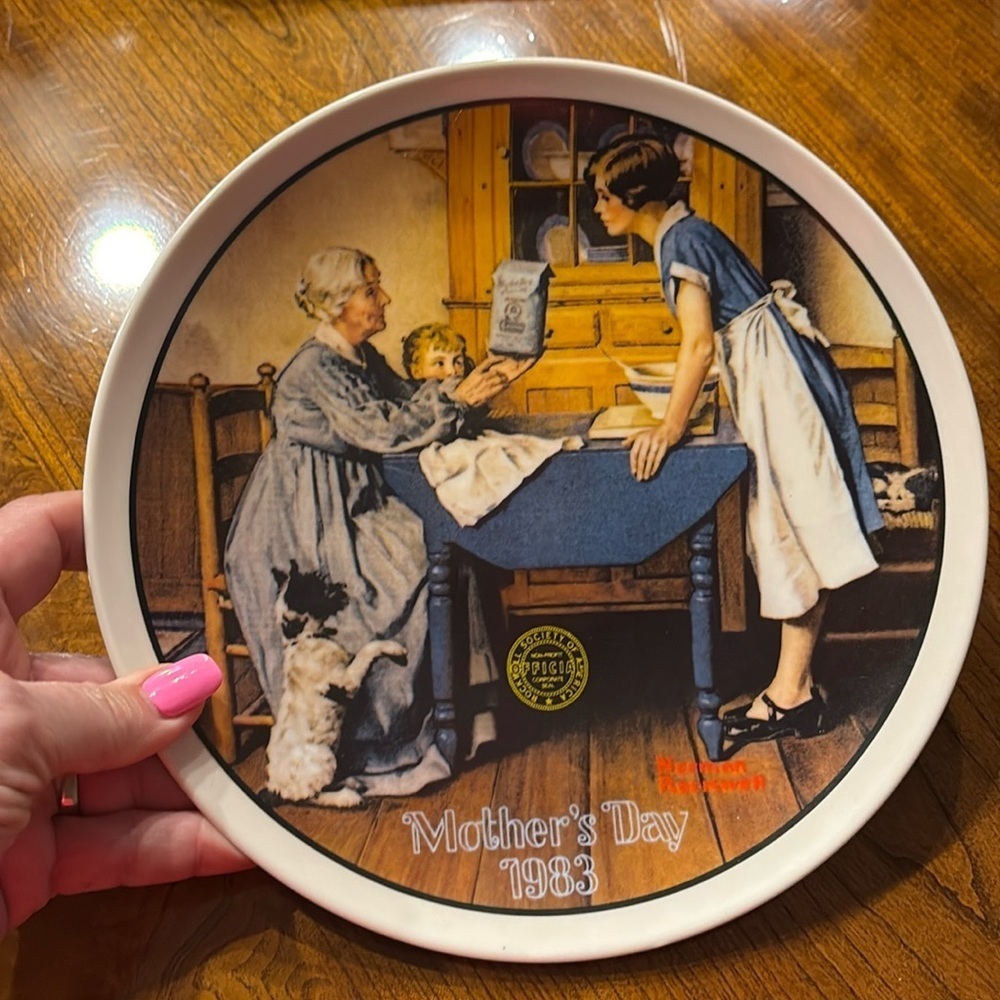 Vintage Mother's Day 1983 Add two cups and a measure of love collectable plate